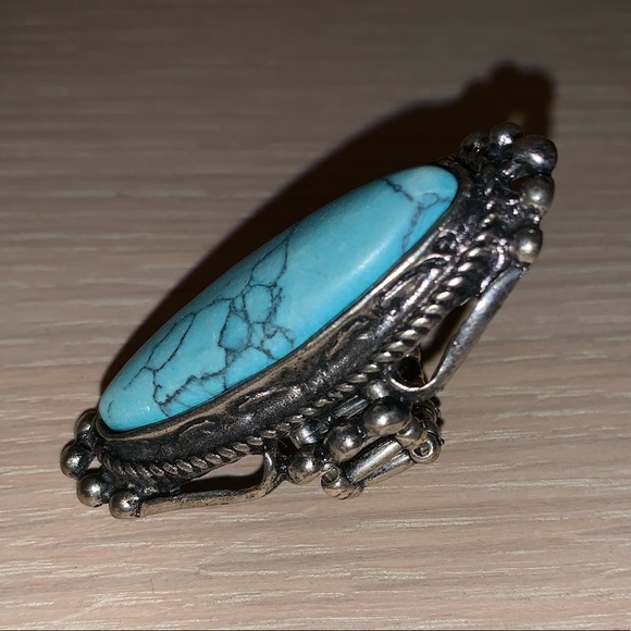 Turquoise Statement Ring ✨ - Picture 3 of 5